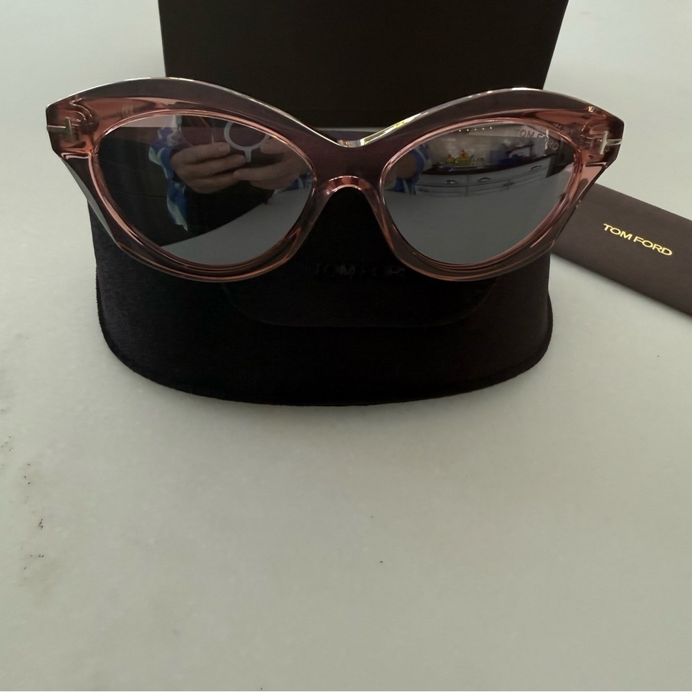 Tom Ford FT1111 Toni Sunglasses Women Shiny Light Pink 55mm New 100% Authentic - Picture 4 of 10